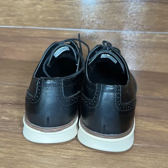 Vostey men’s leather dress shoes size 7