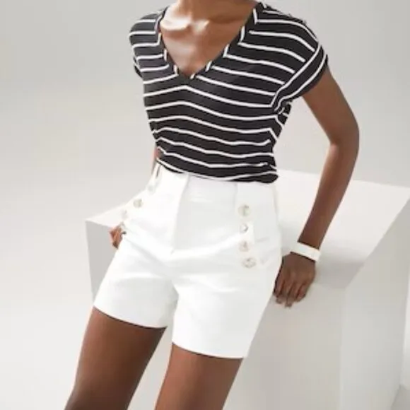 WHITE HOUSE BLACK MARKET SAILOR BUTTON TRIM WHITE SHORTS RESORT VACATION NWT 2