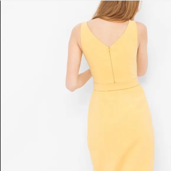 White House Black Market sheath dress in WINE size 4