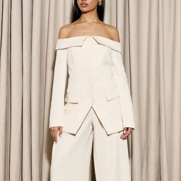 White Off the shoulder foldover detail long sleeve longline blazer