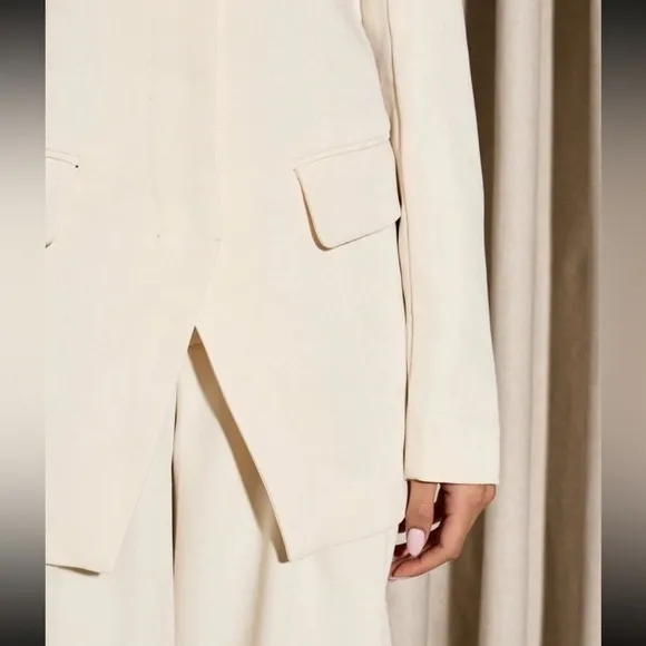 White Off the shoulder foldover detail long sleeve longline blazer