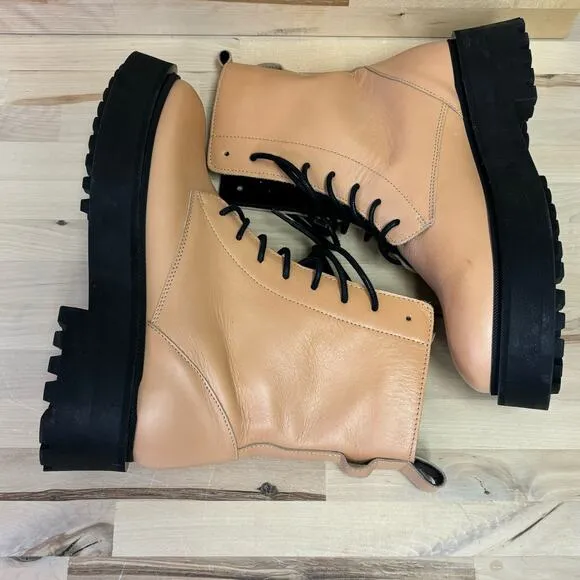 Who What Wear Camel Brown Leather Combat Boots Women’s Sz 8.5