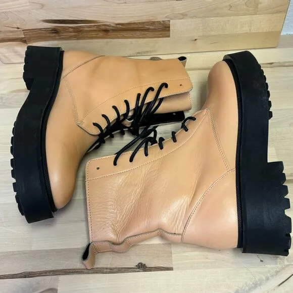 Who What Wear Camel Brown Leather Combat Boots Women’s Sz 8.5
