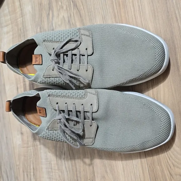 Wolf and Shepherd Swifknit Derby Men's 10 Shoe Crossover Green Khaki Oxford City