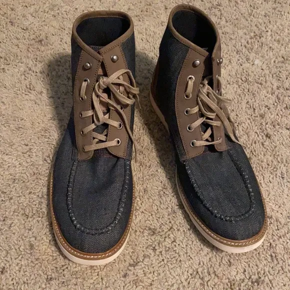 Wolverine 1883 canvas chukka boots