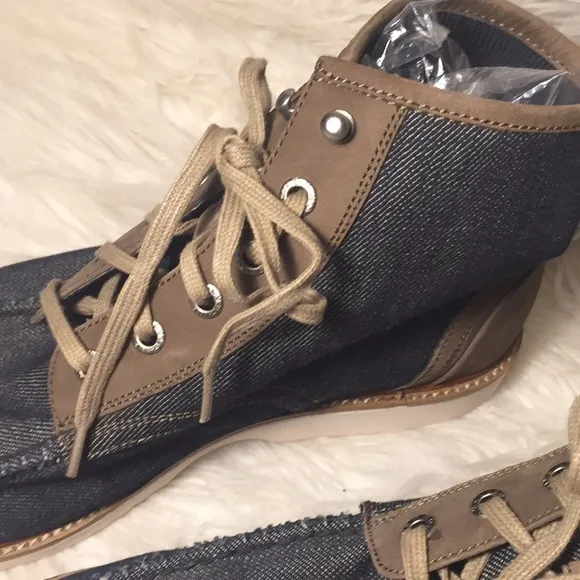 Wolverine 1883 canvas chukka boots