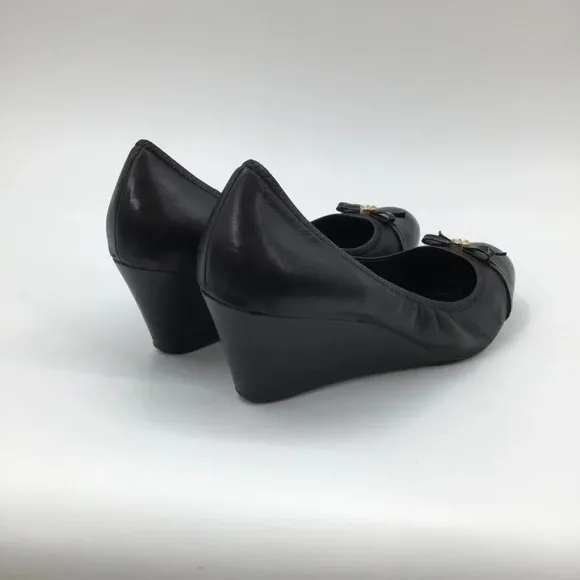 Women's Cole Haan Wedges Heels 11B Patent Leather Round Toe Ballet Black Bows