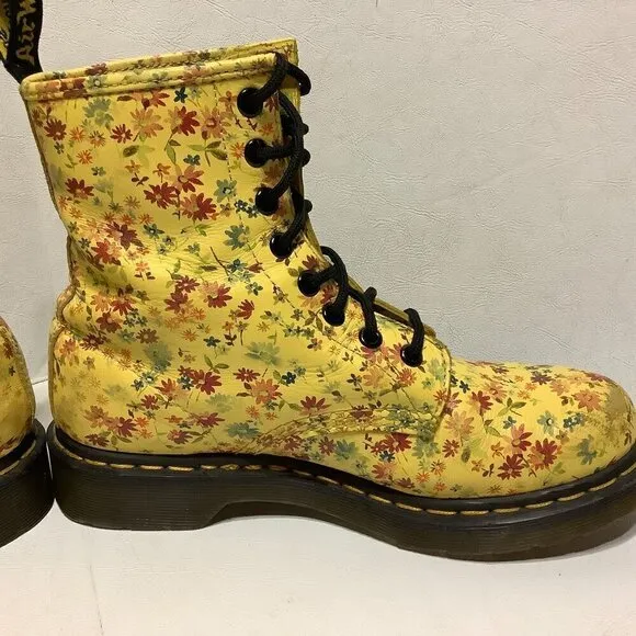 Women's Dr. Doc Martens Air Wair Yellow Floral Leather Combat Boots Size 7 1460W