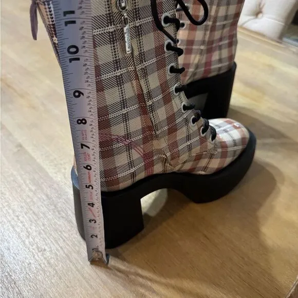 Women’s Larroude Olivia Patent Leather Platform Boot Size 8 Carmel Plaid