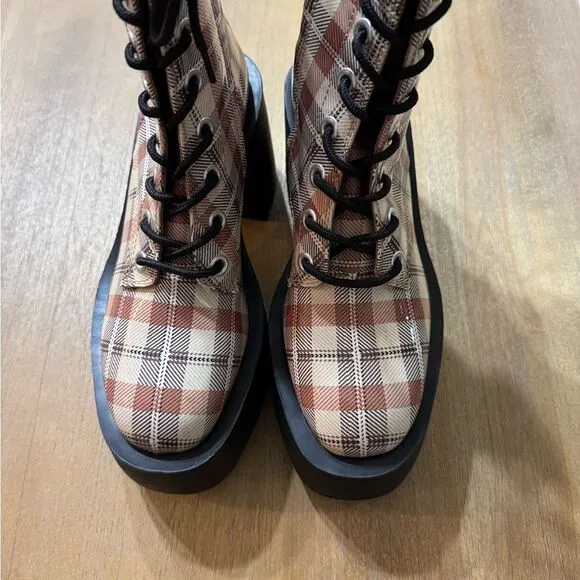 Women’s Larroude Olivia Patent Leather Platform Boot Size 8 Carmel Plaid