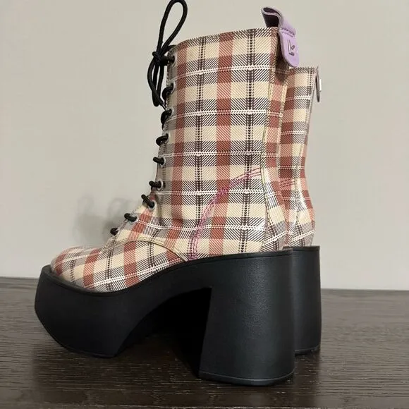 Women’s Larroude Olivia Patent Leather Platform Boot Size 8 Carmel Plaid