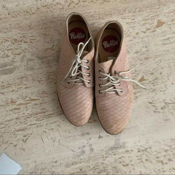 Women’s Rollie derby geo snow pink snake embossed