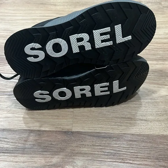 Women's Shoes Sorel OUT N ABOUT III CLASSIC Sneakers  BLACK / GRILL Size 6