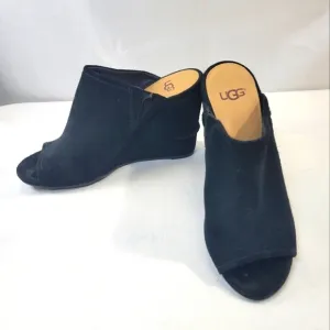 Women's UGG Lively peep toe wedges size 6