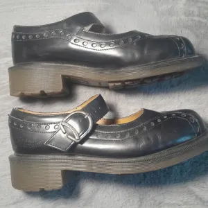 Womens Vintage 90s 8037 Doc Martens Black Mary Jane Shoes