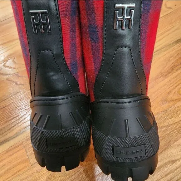 WOMEN'S TOMMY HILFIGER ILHENA RAIN BOOTS SIZE 7