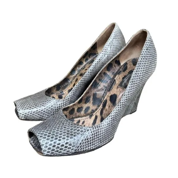 Y2K dolce and Gabbana gray snake print peep toe wedges size 39.5