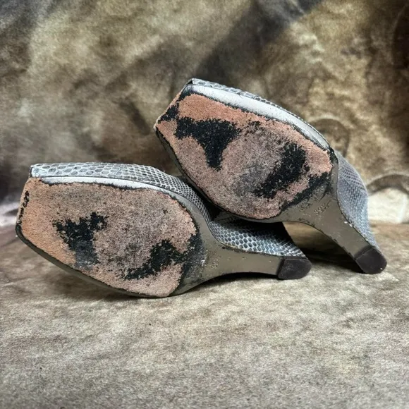 Y2K dolce and Gabbana gray snake print peep toe wedges size 39.5
