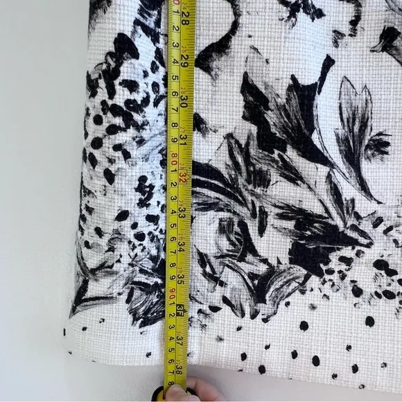 Yeohlee Floral print Sheath Midi Dress Cap Sleeves, Boat Neck, Black &amp; White, 8