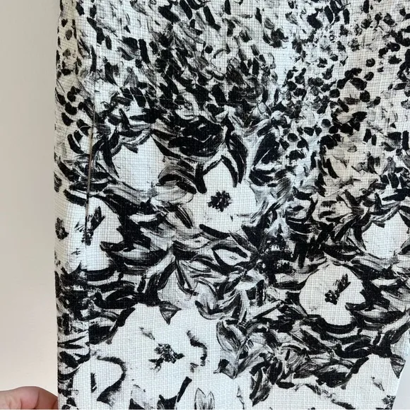 Yeohlee Floral print Sheath Midi Dress Cap Sleeves, Boat Neck, Black &amp; White, 8
