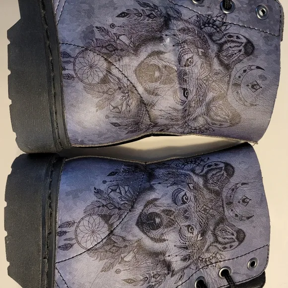 Yes We Vibe Bohemian Wolf Lace-up Combat Boots US Men's 10 / Women's 11.5 Gray