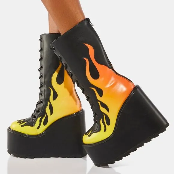 Y.R.U. DUNE  Lace-Up Flame Boots ( BRAND NEW !!!1 )