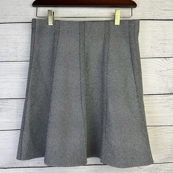 Zara Basic Gray knit A-Line Textured Paneled mini Skirt - elastic waistband