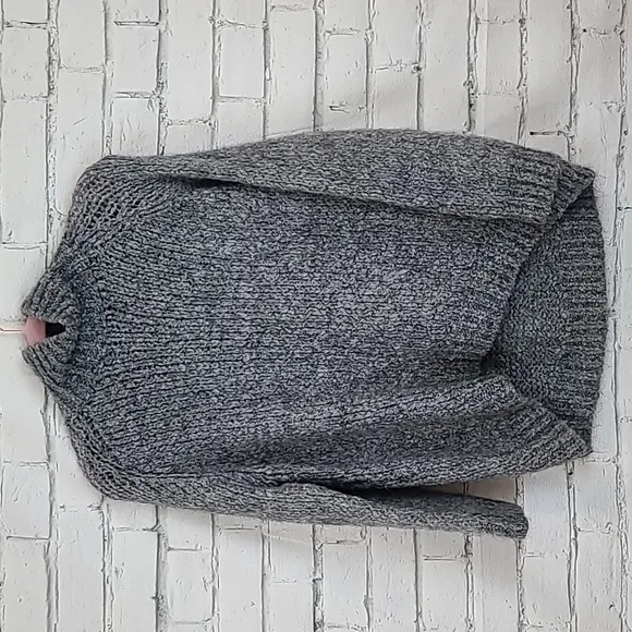 Zara Chunky Knit Italian Yarn Long Sleeve Turtleneck Sweater in Gray