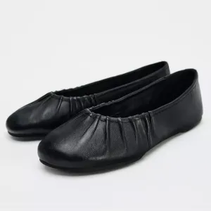Zara NWOT black ruched pleated ballerina round toe flats
