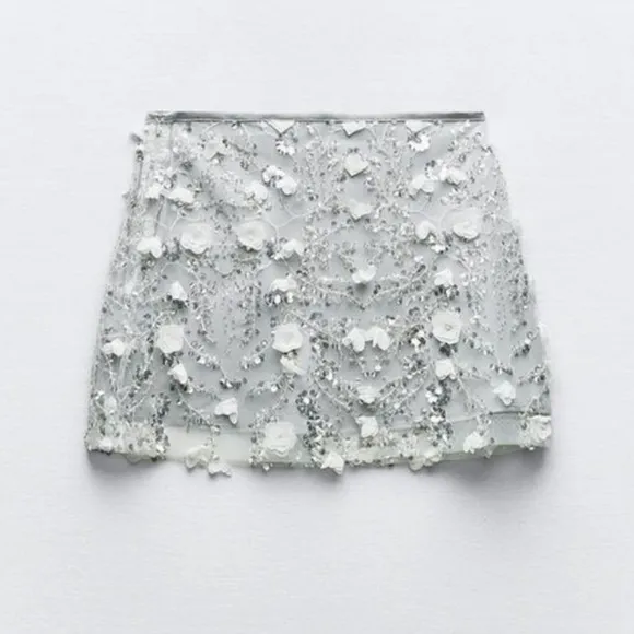 Zara NWT bloggers silver sequin embellished 3D flower sparkly mini skirt