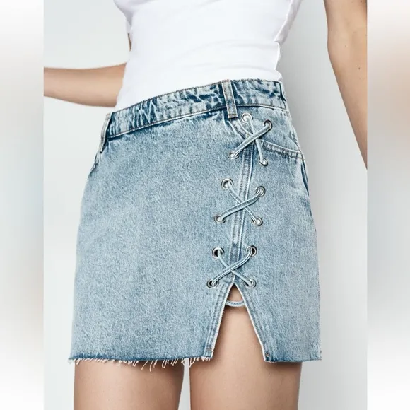 Zara NWT denim jean mini skirt with lace lacing detail