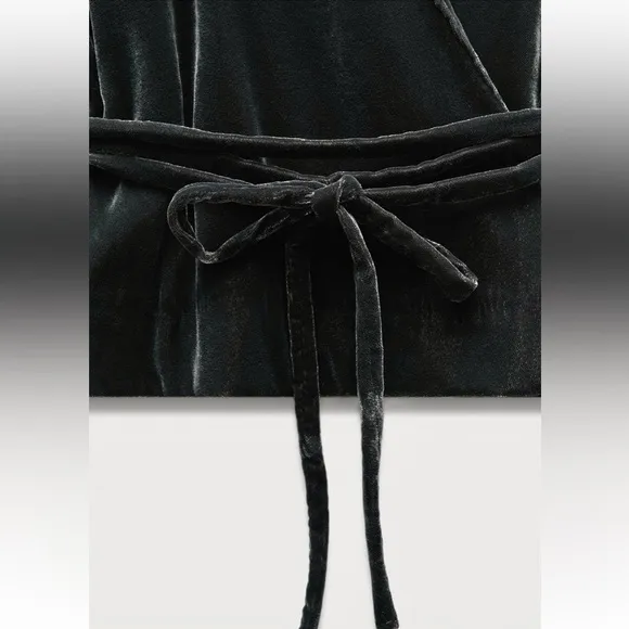 Zara set NWT velvet midi skirt &amp; long sleeve tie belted kimono mid-gray color