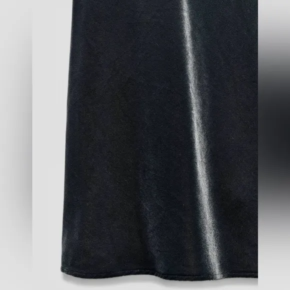 Zara set NWT velvet midi skirt &amp; long sleeve tie belted kimono mid-gray color