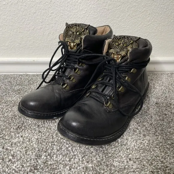 Zigi Girl Territory Biker Boots Black Size 7 Tiger Face lace up Ankle Leather