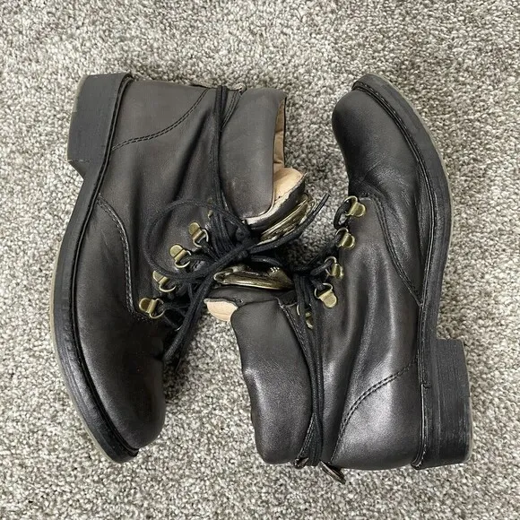Zigi Girl Territory Biker Boots Black Size 7 Tiger Face lace up Ankle Leather