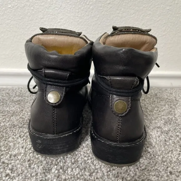 Zigi Girl Territory Biker Boots Black Size 7 Tiger Face lace up Ankle Leather